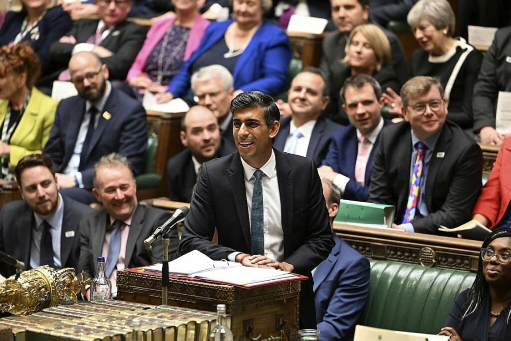 Rishi Sunak addresses Parliament