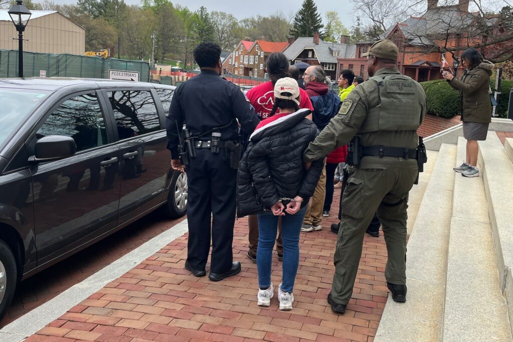 Protesters want Maryland lawmakers to expand health care to undocumented immigrants