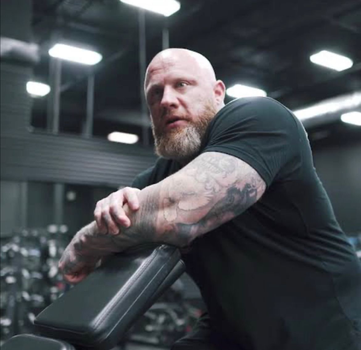 'You're not elite athletes': Bodybuilding beast slams fitness influencers for selling a lie on social media about sports